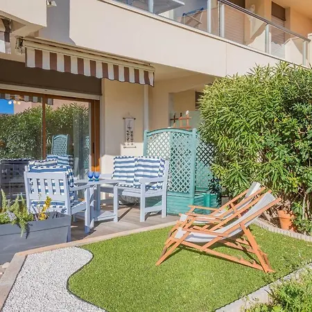 Appt Vue 5 Min Centre Et * Saint-Raphael (Var)