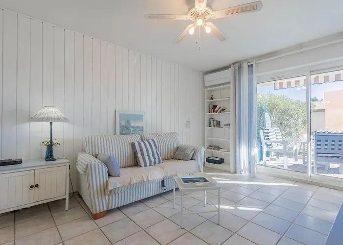 Appt Vue 5 Min Centre Et Сен-Рафаель