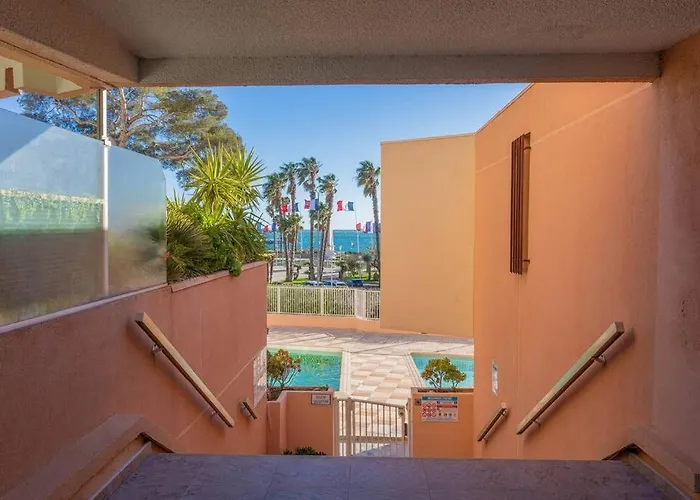 Апартаменти Appt Vue 5 Min Centre Et