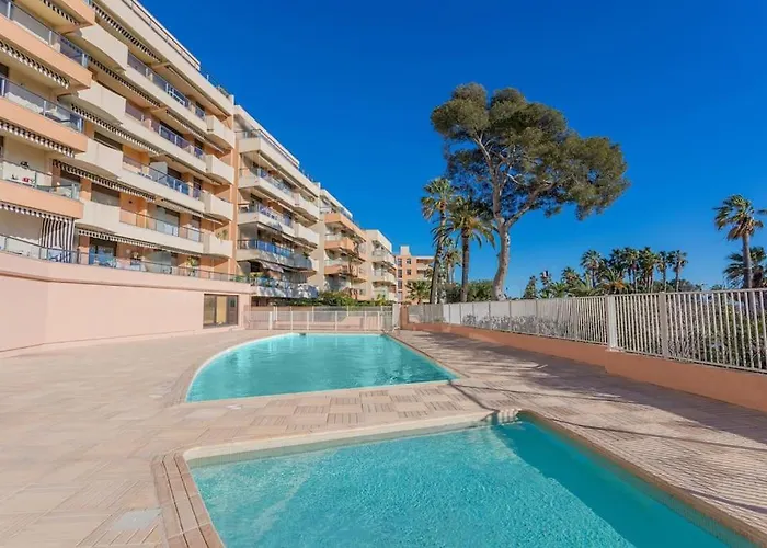 Апартаменти Appt Vue 5 Min Centre Et Сен-Рафаель